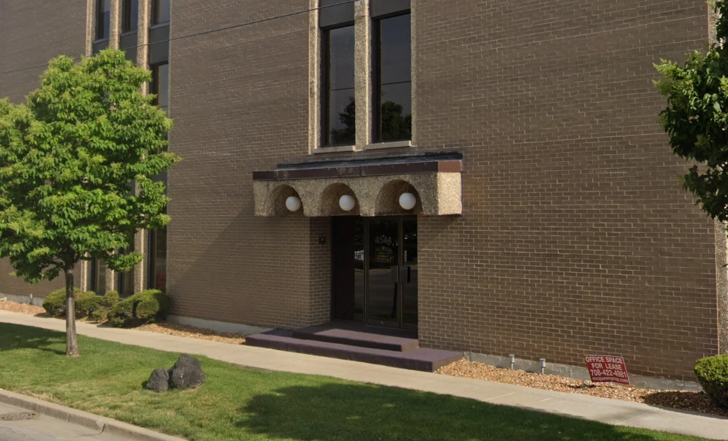 4544 West 103rd Street Suite #2NW Oak Lawn, IL 60453